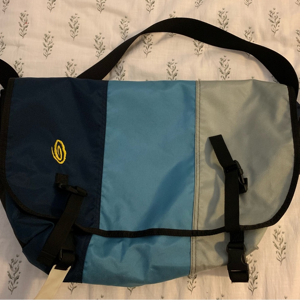 Timbuk2 classic Blue and Gray Messenger Bag